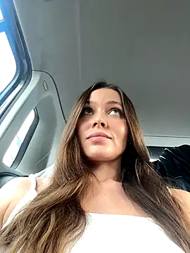 nicole111 online show from October 4, 2025, 10:28 am