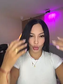Snapshot of Dakota_diaz_ chatting on May 21, 2026, 7:33 pm Dakota diaz online show from May 21, 2026, 7:33 pm