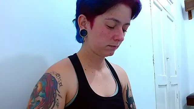 tomboyblue online show from March 21, 2026, 1:40 am