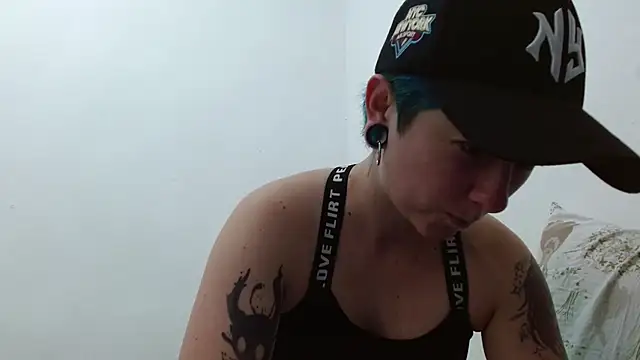 tomboyblue online show from March 12, 2026, 4:22 pm