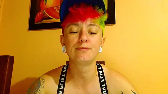tomboyblue online show from July 9, 2026, 2:23 am