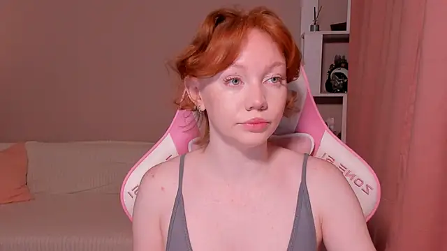 Snapshot of foxyMistrees chatting on February 2, 2025, 12:09 am foxyMistrees online show from February 2, 2025, 12:09 am