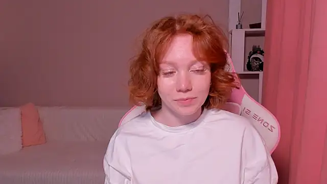 Snapshot of foxyMistrees chatting on January 12, 2025, 6:49 am foxyMistrees online show from January 12, 2025, 6:49 am