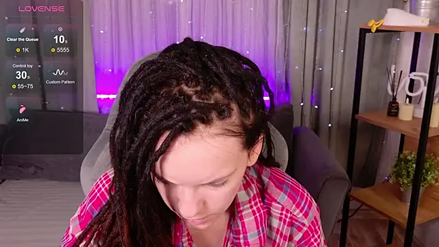 CoreyJane online show from December 3, 2025, 5:52 am