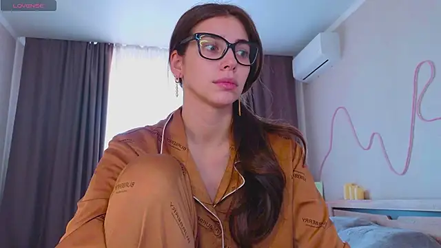 Elika Foxxx online show from March 17, 2025, 11:10 am