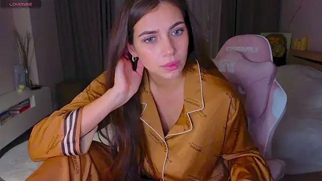 Elika Foxxx online show from February 2, 2025, 12:02 pm