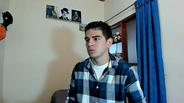 Snapshot of Ares_Johnson chatting on February 23, 2025, 4:13 pm Ares Johnson online show from February 23, 2025, 4:13 pm