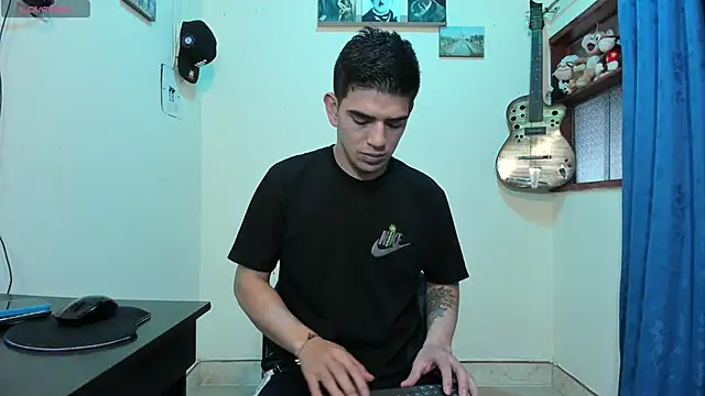Snapshot of Ares_Johnson chatting on March 14, 2025, 3:03 pm Ares Johnson online show from March 14, 2025, 3:03 pm
