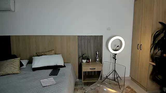 Snapshot of rebeca_cortez_ chatting on January 31, 2026, 7:34 pm rebeca cortez online show from January 31, 2026, 7:34 pm