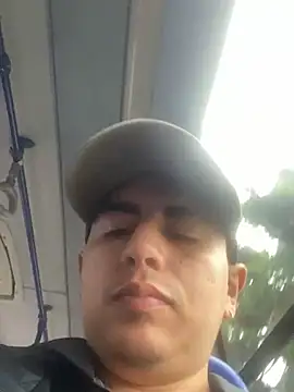 Snapshot of DanielGomez9 chatting on February 6, 2025, 10:10 pm DanielGomez9 online show from February 6, 2025, 10:10 pm