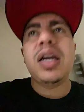 Snapshot of DanielGomez9 chatting on March 21, 2025, 7:57 pm DanielGomez9 online show from March 21, 2025, 7:57 pm