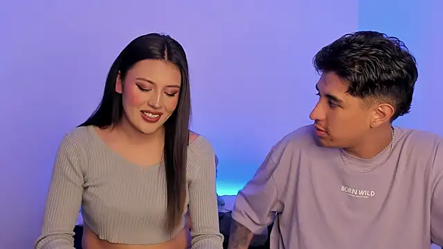 BradLovEmma  online show from February 12, 2025, 7:35 pm