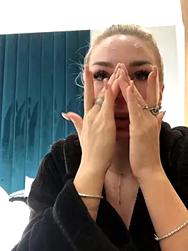 Russian Ava online show from October 15, 2025, 6:33 am