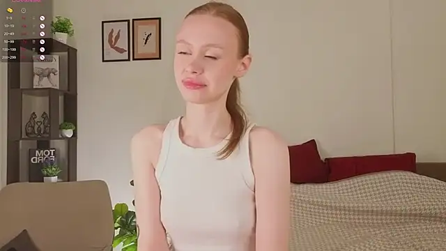 TaraSims online show from September 15, 2025, 11:27 pm