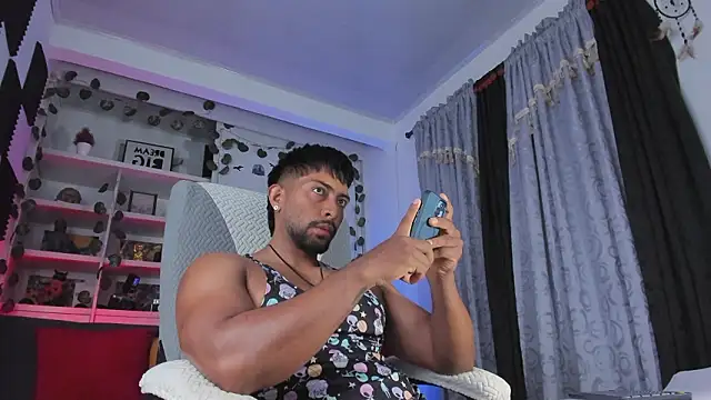 Couple muscle1 online show from March 12, 2026, 8:24 pm