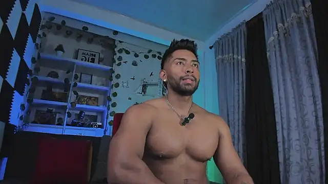 Couple muscle1 online show from February 5, 2026, 9:32 pm