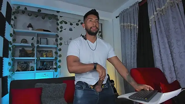 Couple muscle1 online show from December 1, 2025, 1:50 am