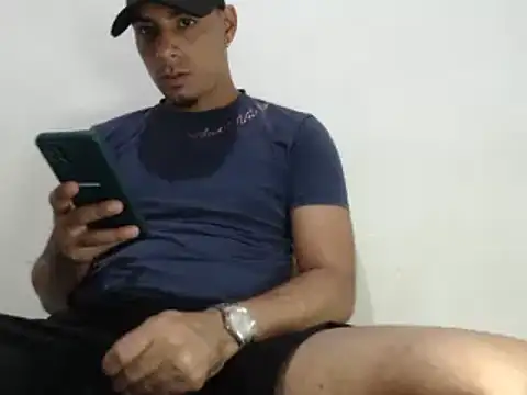 Snapshot of bonehur chatting on February 23, 2025, 10:31 pm bonehur online show from February 23, 2025, 10:31 pm