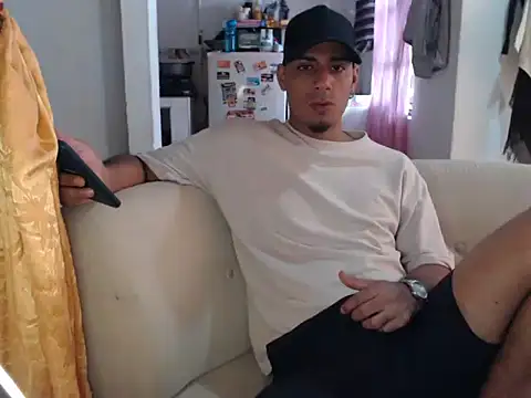 Snapshot of bonehur chatting on February 26, 2025, 7:53 pm bonehur online show from February 26, 2025, 7:53 pm