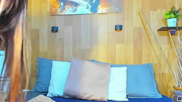 marianaa90 online show from March 31, 2026, 1:35 pm