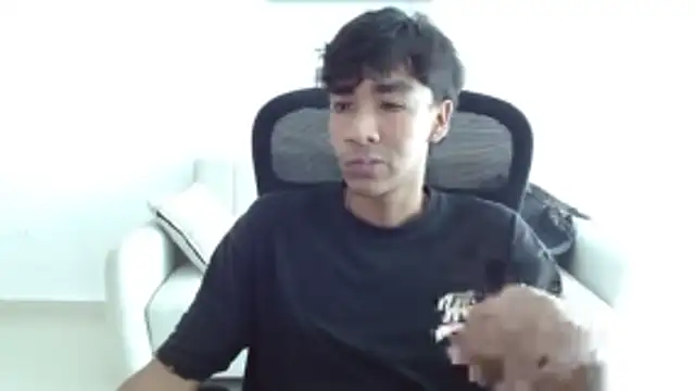 Snapshot of Tyler_prince chatting on November 27, 2025, 6:30 pm Tyler prince online show from November 27, 2025, 6:30 pm