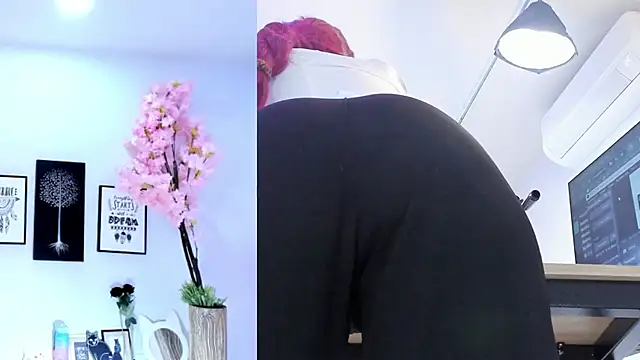 Siouxsie cenobite online show from October 28, 2025, 11:42 am