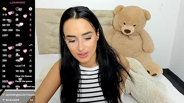 Snapshot of DarcieJane chatting on December 3, 2024, 11:29 pm DarcieJane online show from December 3, 2024, 11:29 pm