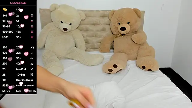 Snapshot of DarcieJane chatting on December 2, 2024, 9:01 pm DarcieJane online show from December 2, 2024, 9:01 pm