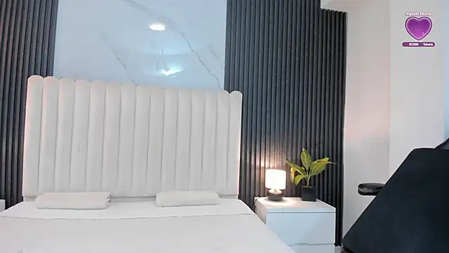 Snapshot of Madiee_Rhea chatting on February 25, 2026, 7:36 pm Madiee Rhea online show from February 25, 2026, 7:36 pm