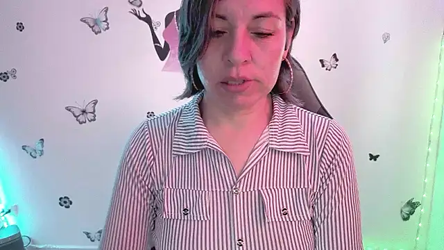 Lady breaks hearts online show from March 12, 2026, 12:53 pm