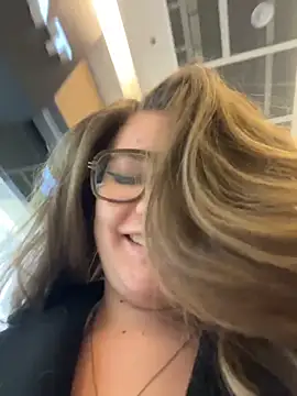 Holy Tereza online show from April 4, 2026, 4:57 pm