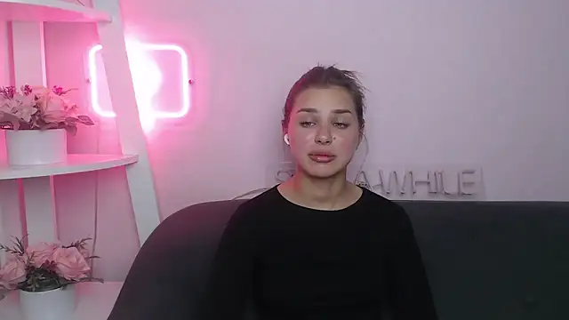 MilanaAngelAs online show from October 18, 2025, 4:53 pm