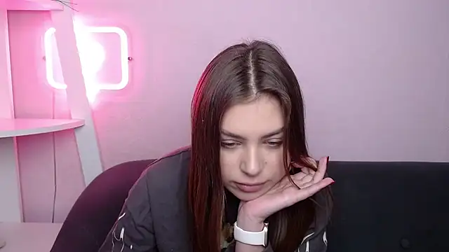 MilanaAngelAs online show from March 20, 2026, 5:41 am