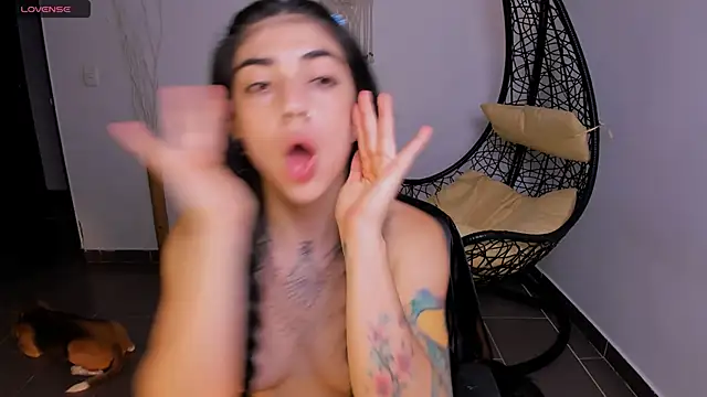 Nina-monroe online show from March 7, 2025, 11:49 pm