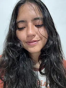 ViolettaSummer online show from February 1, 2026, 12:58 pm