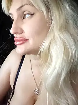 Freya Milf online show from November 11, 2025, 1:50 pm