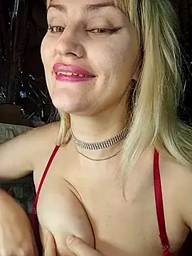 Snapshot of Freya_Milf chatting on March 1, 2026, 10:48 am Freya Milf online show from March 1, 2026, 10:48 am