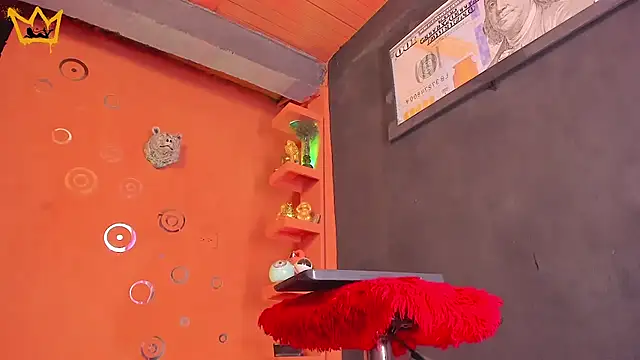 Snapshot of londoreales chatting on September 20, 2025, 6:35 pm londoreales online show from September 20, 2025, 6:35 pm