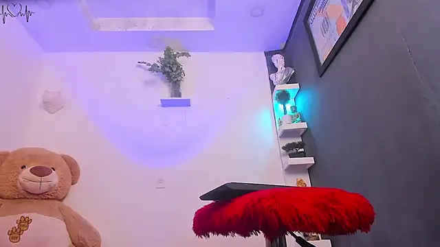 Snapshot of londoreales chatting on February 23, 2025, 6:56 pm londoreales online show from February 23, 2025, 6:56 pm