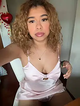 LEONCITA  online show from February 17, 2025, 7:58 am