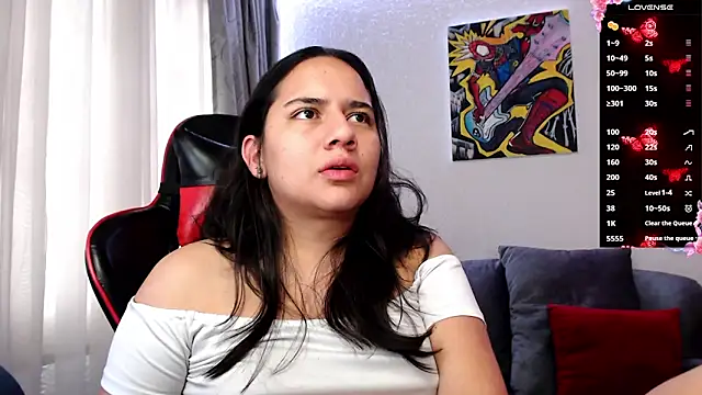 Lexyevans online show from March 11, 2025, 8:09 pm