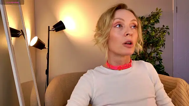 Snapshot of sexuallycorrecte chatting on February 27, 2026, 1:55 pm sexuallycorrecte online show from February 27, 2026, 1:55 pm