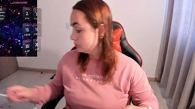 Snapshot of maryluna95 chatting on February 12, 2026, 5:13 pm maryluna95 online show from February 12, 2026, 5:13 pm