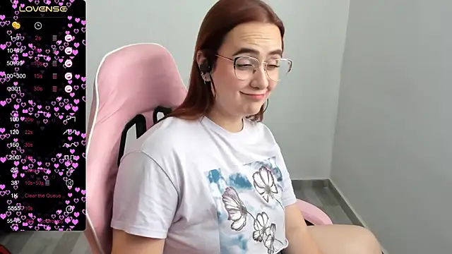 Snapshot of maryluna95 chatting on February 18, 2025, 8:36 pm maryluna95 online show from February 18, 2025, 8:36 pm