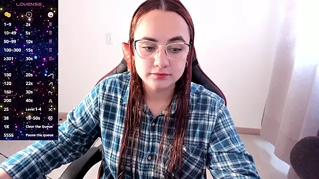 Snapshot of maryluna95 chatting on October 21, 2025, 6:51 pm maryluna95 online show from October 21, 2025, 6:51 pm