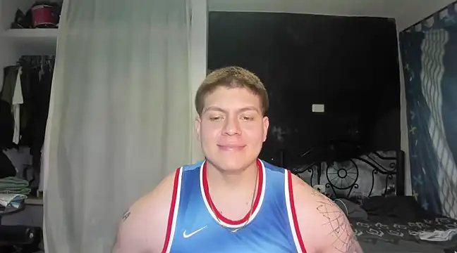 Snapshot of regan_jhonso chatting on March 22, 2025, 5:49 am regan jhonso online show from March 22, 2025, 5:49 am