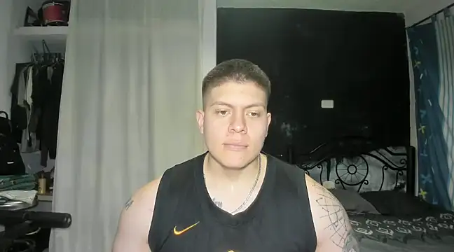 Snapshot of regan_jhonso chatting on February 15, 2025, 10:31 pm regan jhonso online show from February 15, 2025, 10:31 pm