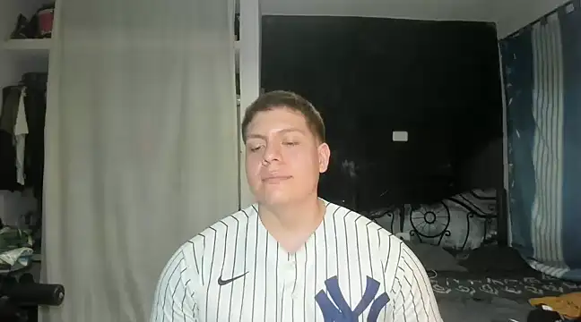 Snapshot of regan_jhonso chatting on March 15, 2025, 7:42 am regan jhonso online show from March 15, 2025, 7:42 am