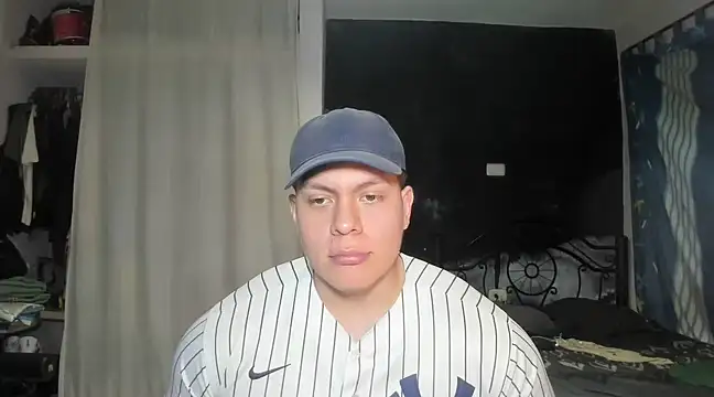 Snapshot of regan_jhonso chatting on March 21, 2025, 4:17 am regan jhonso online show from March 21, 2025, 4:17 am