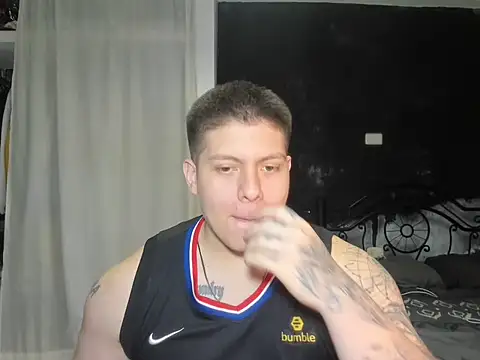 Snapshot of regan_jhonso chatting on February 28, 2025, 4:43 am regan jhonso online show from February 28, 2025, 4:43 am